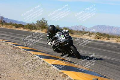 media/Feb-03-2024-SoCal Trackdays (Sat) [[767c60a41c]]/12-Turn 3 Inside (220pm)/